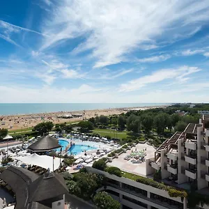 4* Szálloda Aparthotel Holiday