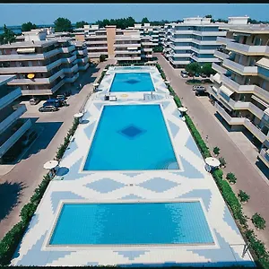  Apartman Valbella - Geturhotels
